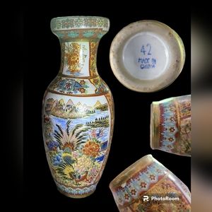 Vintage Porcelain Ceramic Peacock Peafowl Birds Lake Vase